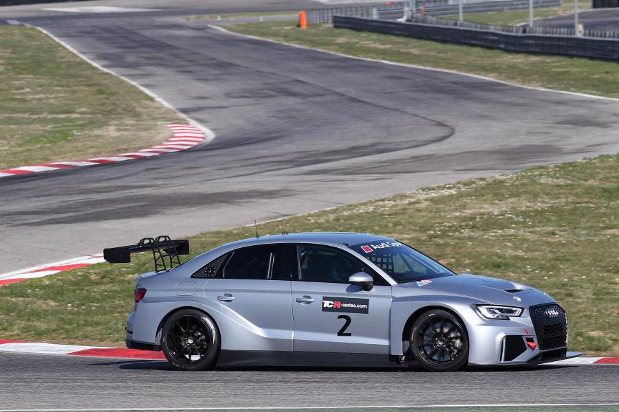  Audi RS3 LMS (8V) 2016 года  (фото 27 из 40)